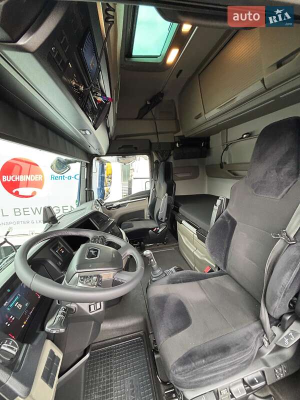 Контейнеровоз MAN TGX 2021 в Заліщиках