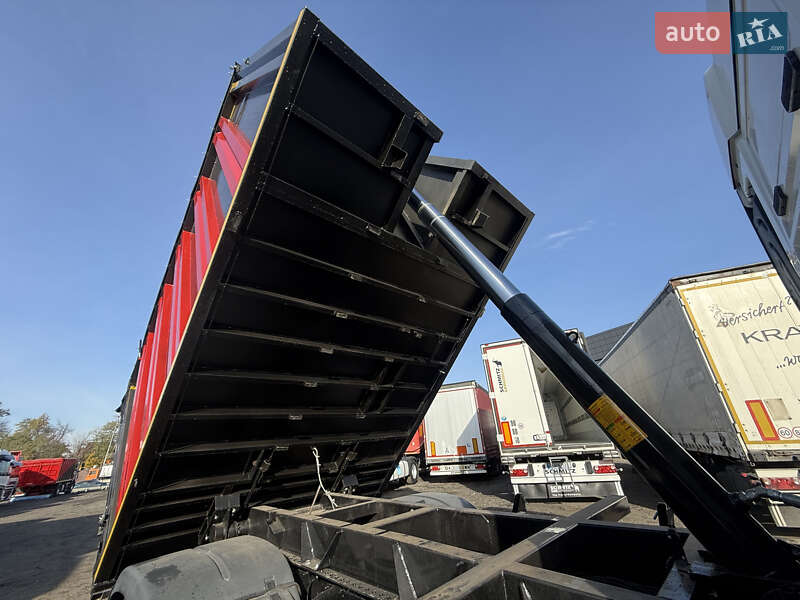 Самоскид MAN TGX 2014 в Києві