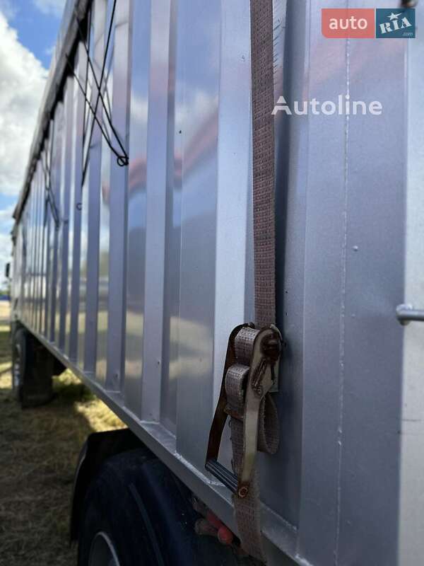 Контейнеровоз MAN TGX 2009 в Києві