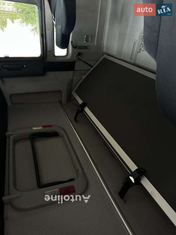 Контейнеровоз MAN TGX 2009 в Києві