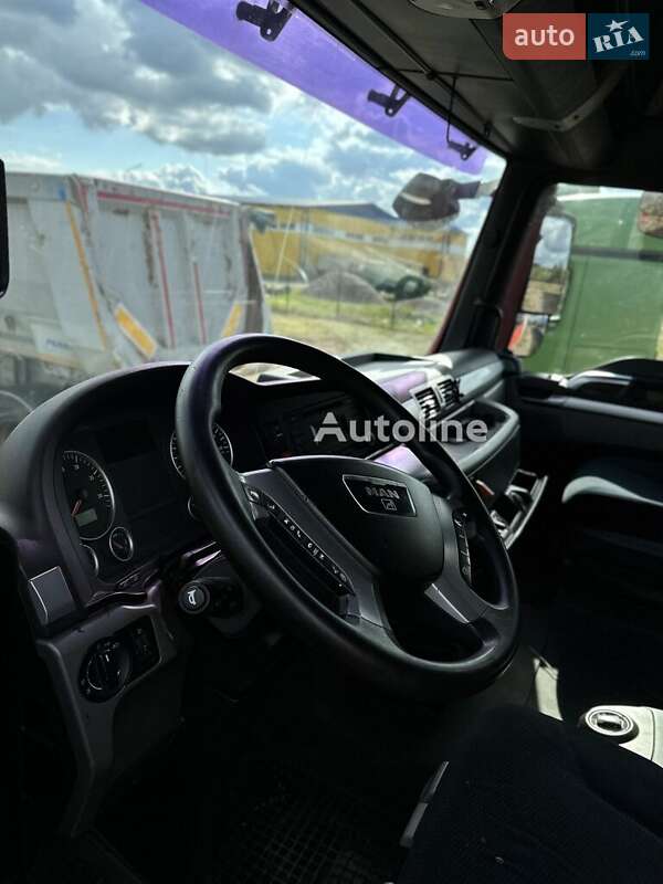 Контейнеровоз MAN TGX 2009 в Києві