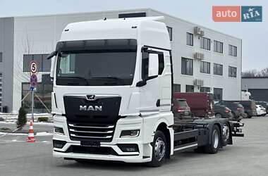 Контейнеровоз MAN TGX 2021 в Чернівцях
