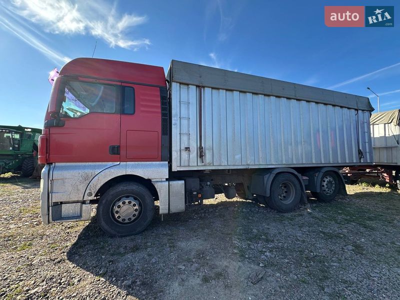 Контейнеровоз MAN TGX 2009 в Киеве