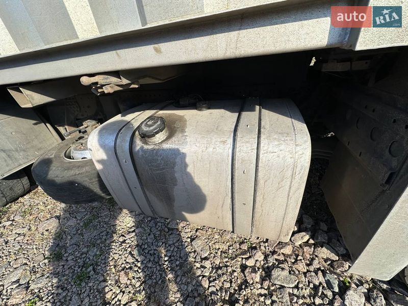 Контейнеровоз MAN TGX 2009 в Киеве