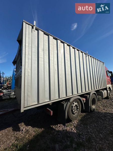 Контейнеровоз MAN TGX 2009 в Киеве