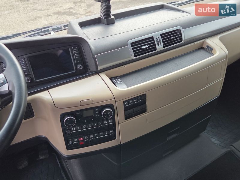 Контейнеровоз MAN TGX 2018 в Черновцах