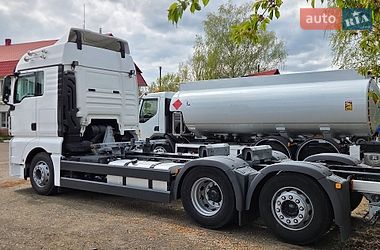 Контейнеровоз MAN TGX 2015 в Черновцах
