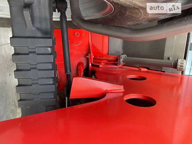 Телескопический погрузчик Manitou MLT 735-120 LSU 2009 в Горохове