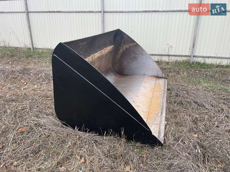 Телескопічні навантажувачі Manitou MLT 735-120 LSU 2017 в Києві