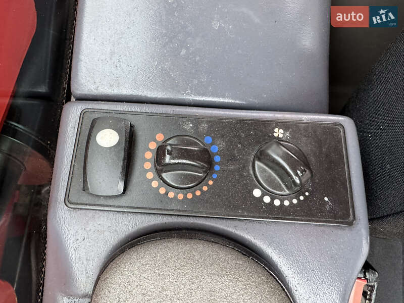 Телескопічні навантажувачі Manitou MLT 735-120 LSU 2013 в Теребовлі