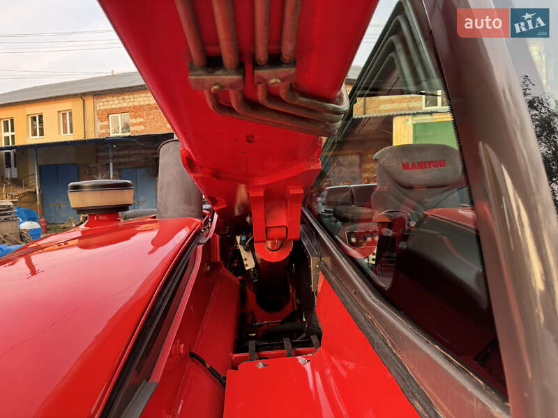 Телескопічні навантажувачі Manitou MLT 735 LSU 2010 в Теребовлі