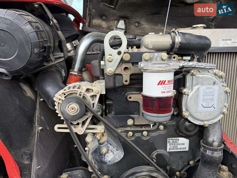 Телескопічні навантажувачі Manitou MT 932 2011 в Луцьку