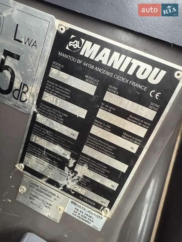 Телескопічні навантажувачі Manitou MT 932 2011 в Луцьку