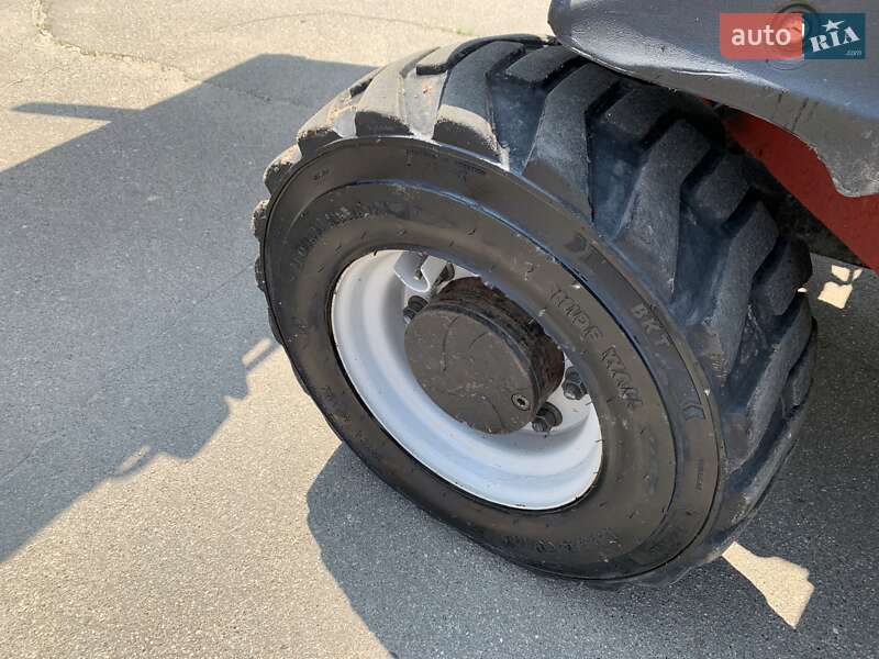 Телескопічні навантажувачі Manitou MT 2018 в Києві