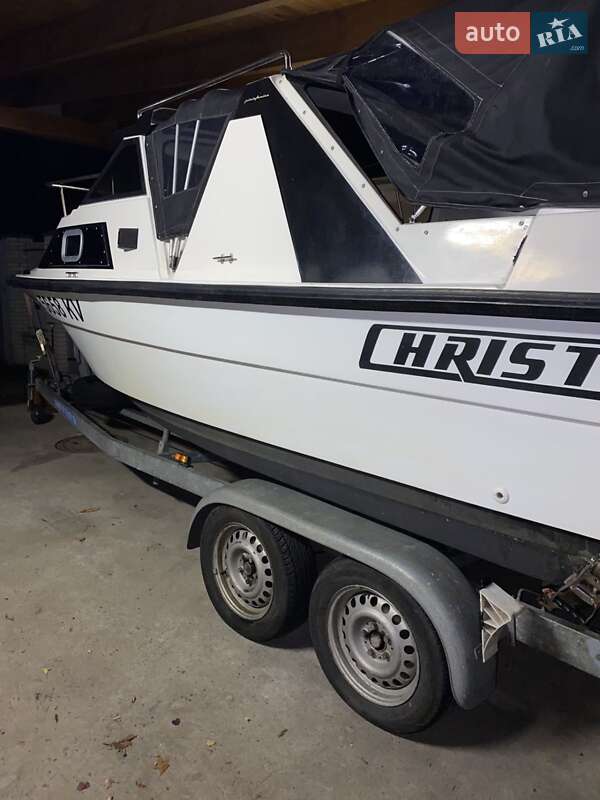 Катер Mariah SX 1982 в Киеве фото 9 Катер Mariah SX 1982 в Киеве