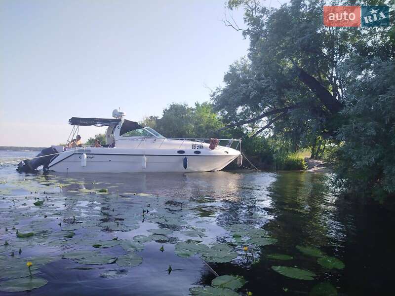 Моторная яхта Marina Group MG 2006 в Киеве фото 5 Моторная яхта Marina Group MG 2006 в Киеве