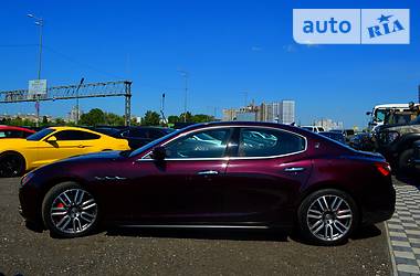 Седан Maserati Ghibli 2015 в Киеве