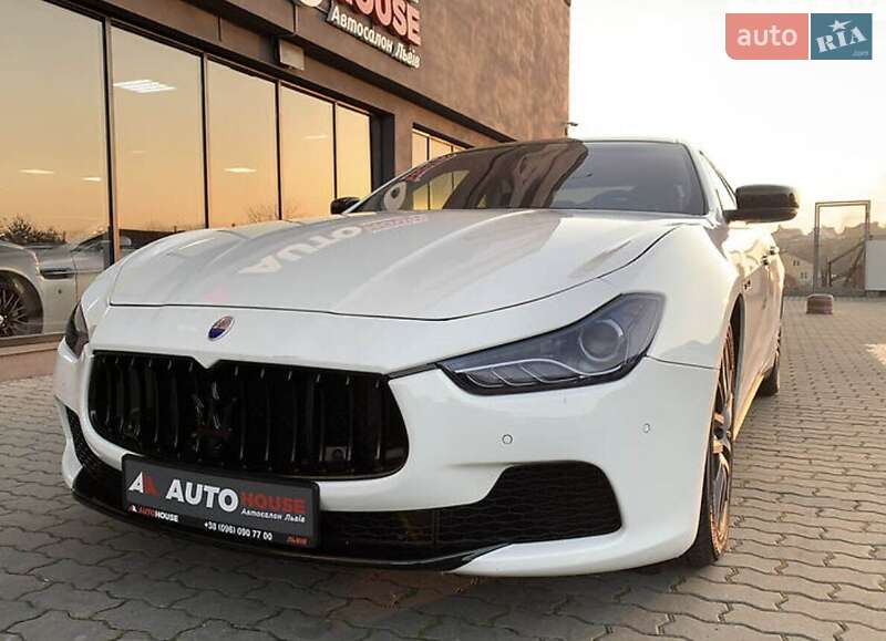 Седан Maserati Ghibli 2014 в Львові