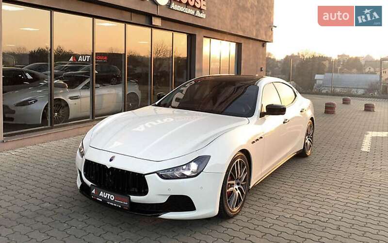 Седан Maserati Ghibli 2014 в Львові