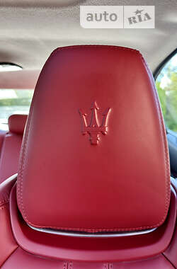 Седан Maserati Ghibli 2016 в 