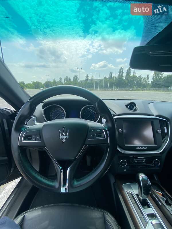 Седан Maserati Ghibli 2014 в Днепре
