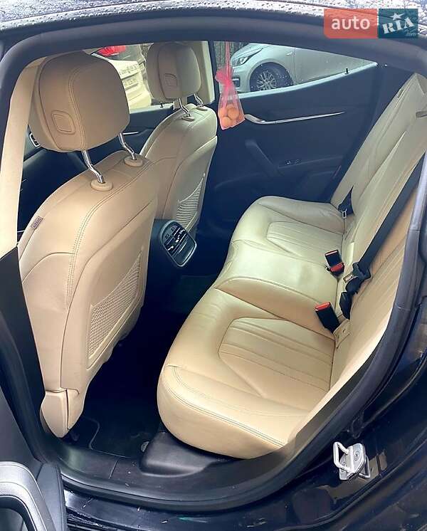 Седан Maserati Ghibli 2014 в Киеве