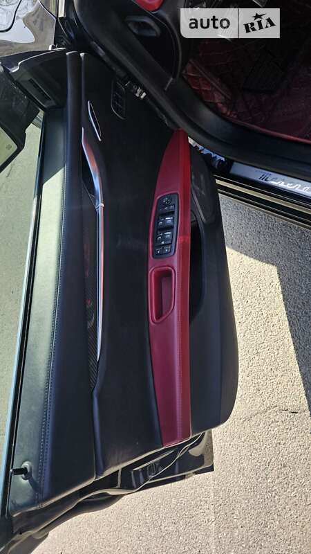 Седан Maserati Ghibli 2014 в Тальному