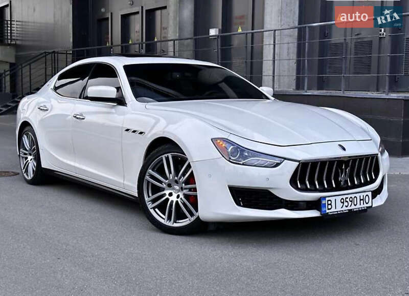 Maserati Ghibli 2013