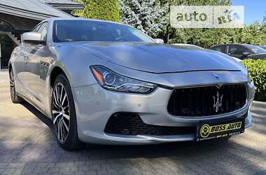 Седан Maserati Ghibli 2014 в Львове