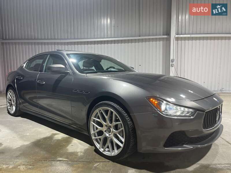 Седан Maserati Ghibli 2016 в 
