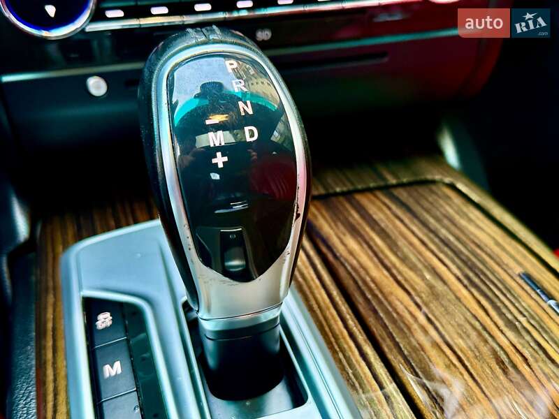 Седан Maserati Ghibli 2014 в Одесі