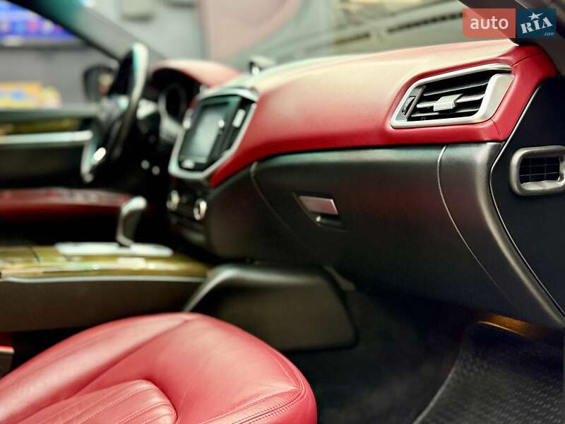 Седан Maserati Ghibli 2014 в Одесі