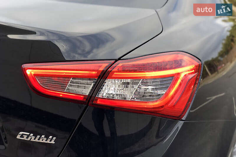 Седан Maserati Ghibli 2017 в Києві