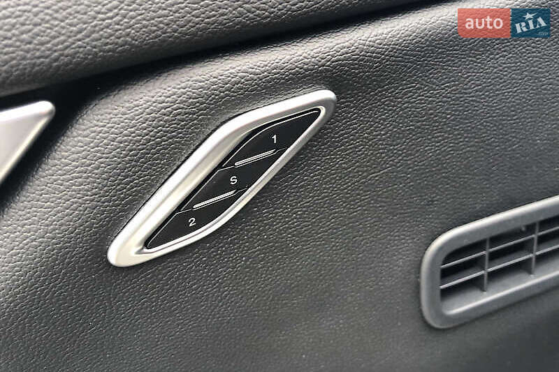 Седан Maserati Ghibli 2017 в Києві