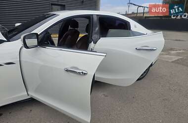 Седан Maserati Ghibli 2016 в 