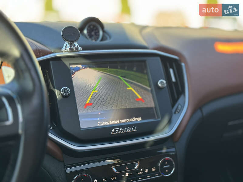 Седан Maserati Ghibli 2015 в Києві