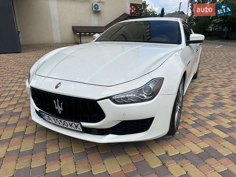 Седан Maserati Ghibli 2017 в Умані