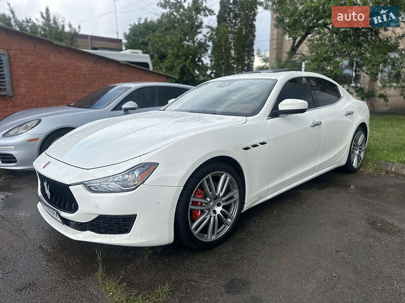 Седан Maserati Ghibli 2017 в Умані