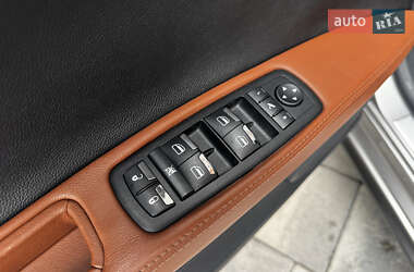 Седан Maserati Ghibli 2013 в 