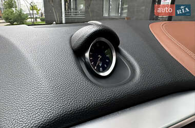 Седан Maserati Ghibli 2013 в 