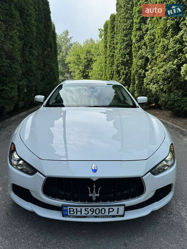 Седан Maserati Ghibli 2014 в Рівному