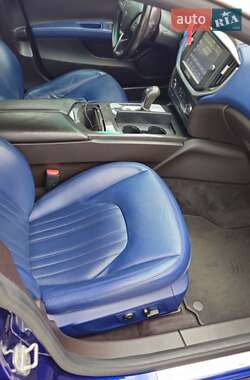 Седан Maserati Ghibli 2014 в 