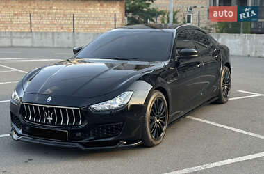 Седан Maserati Ghibli 2017 в Києві