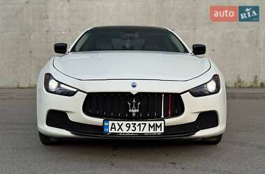 Седан Maserati Ghibli 2015 в 