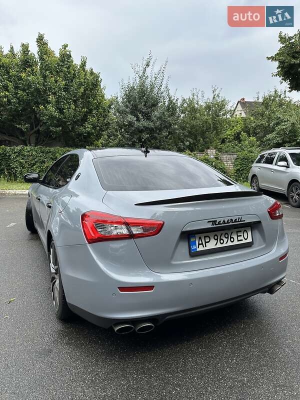 Седан Maserati Ghibli 2016 в Киеве