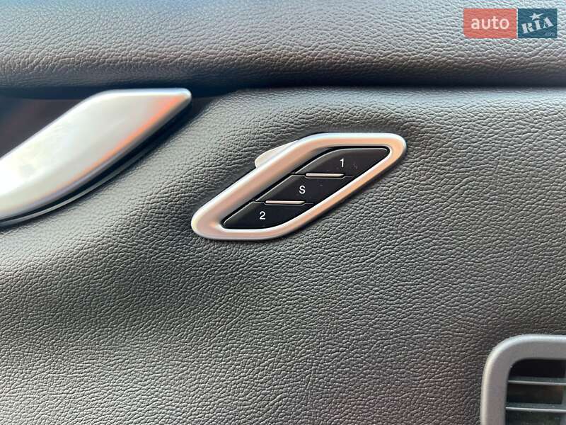 Седан Maserati Ghibli 2013 в Черкасах