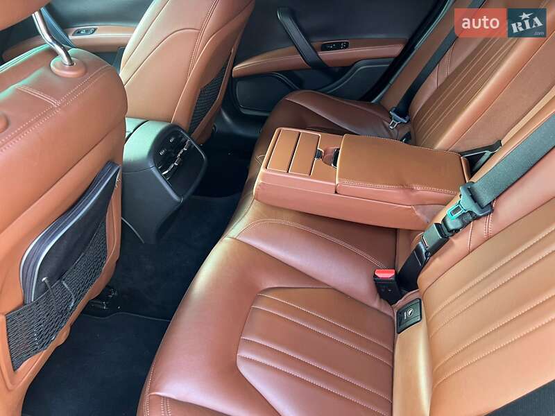 Седан Maserati Ghibli 2013 в Черкасах