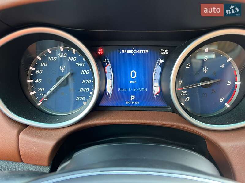 Седан Maserati Ghibli 2013 в Черкасах