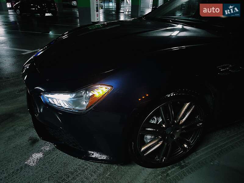 Седан Maserati Ghibli 2015 в Киеве