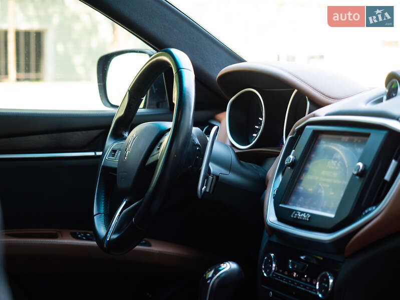 Седан Maserati Ghibli 2014 в Києві